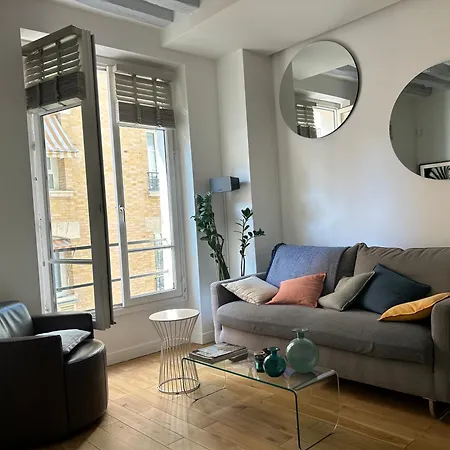 Cosy Flat In Le Marais *